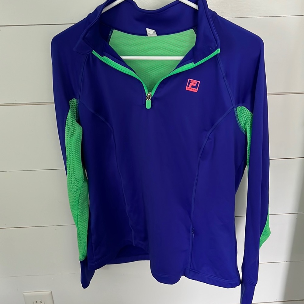 Fila. Womens 1/4 zip. Large